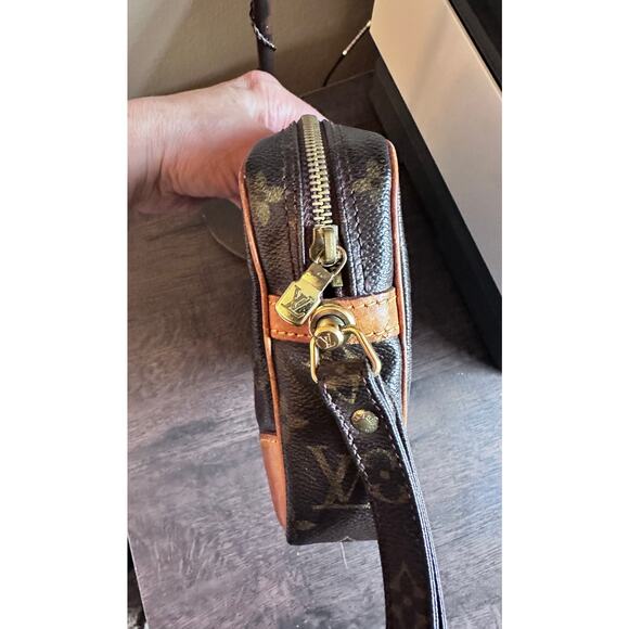 LOUIS VUITTON VINTAGE MONOGRAM POCHETTE MARLY DRAGONNE WRISTLET - Picture 5 of 11